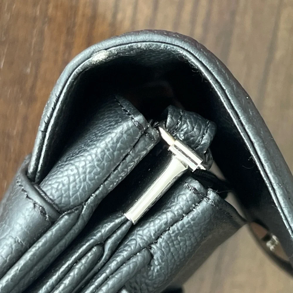 Bundle of Crossbody Purses (2)